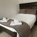 Flat In Central London With Large Patio